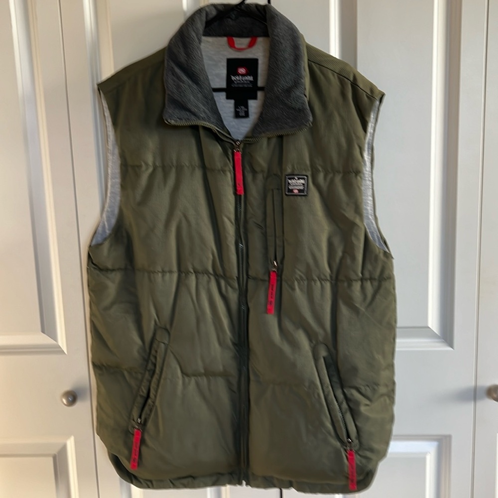 Pre-Owned in Good Condition Men’s “Ecko Unltd” Large Olive Color Vest